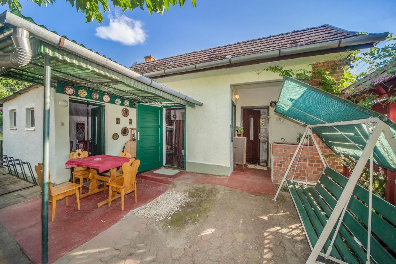 Apartman Kuckoval Apartment Balatonföldvár Екстериор снимка